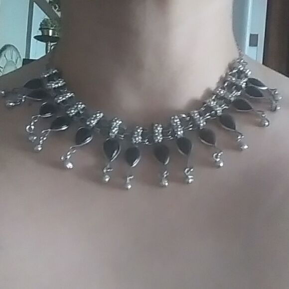 Necklace    - Picture 2 of 4